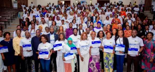 450-benevoles-engages-pour-la-paix-a-travers-le-programme-crea-paix