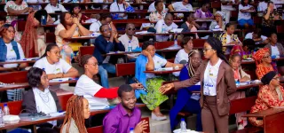 450-benevoles-engages-pour-la-paix-a-travers-le-programme-crea-paix