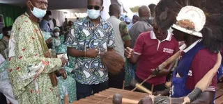 funerailles-traditionnelles-amadou-gon-honore-dans-la-pure-tradition-senoufo
