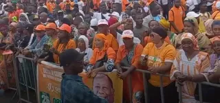 depot-de-candidature-de-ouattara-une-mobilisation-exceptionnelle-des-militants-du-rhdp-a-la-cei