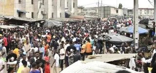 retour-en-images-sur-le-tournage-du-clip-de-himra-a-yopougon