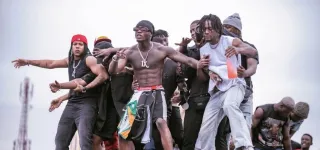 retour-en-images-sur-le-tournage-du-clip-de-himra-a-yopougon