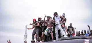 retour-en-images-sur-le-tournage-du-clip-de-himra-a-yopougon