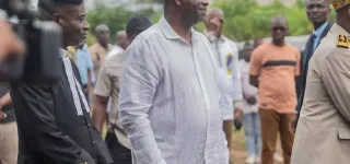 fete-des-moissons-le-premier-ministre-beugre-mambe-apporte-son-soutien-a-la-communaute-methodiste-dassouba-aboisso