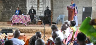 fete-des-moissons-le-premier-ministre-beugre-mambe-apporte-son-soutien-a-la-communaute-methodiste-dassouba-aboisso