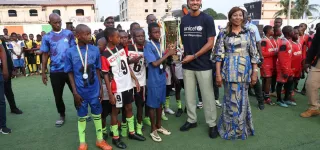 abobo-la-fondation-sebastien-haller-et-lunicef-sensibilisent-les-familles-a-limportance-de-proteger-chaque-enfant-grace-a-la-vaccination