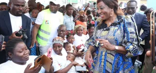 abobo-la-fondation-sebastien-haller-et-lunicef-sensibilisent-les-familles-a-limportance-de-proteger-chaque-enfant-grace-a-la-vaccination