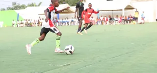 abobo-la-fondation-sebastien-haller-et-lunicef-sensibilisent-les-familles-a-limportance-de-proteger-chaque-enfant-grace-a-la-vaccination