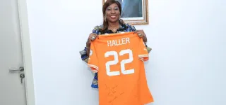 abobo-la-fondation-sebastien-haller-et-lunicef-sensibilisent-les-familles-a-limportance-de-proteger-chaque-enfant-grace-a-la-vaccination