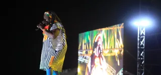 snac-8-une-apotheose-rythmee-par-un-defile-de-mode-et-un-concert-geant-gratuit