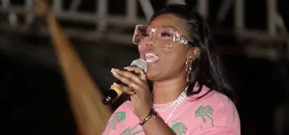 snac-8-une-apotheose-rythmee-par-un-defile-de-mode-et-un-concert-geant-gratuit