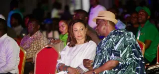 snac-8-une-apotheose-rythmee-par-un-defile-de-mode-et-un-concert-geant-gratuit