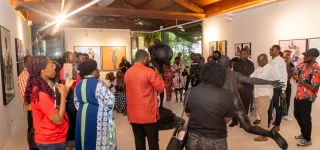 lexposition-resilience-de-yeanzi-toujours-dactualite-a-la-maison-de-lart-de-grand-bassam-jusquau-18-novembre-2025