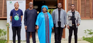 lexposition-resilience-de-yeanzi-toujours-dactualite-a-la-maison-de-lart-de-grand-bassam-jusquau-18-novembre-2025