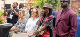 lexposition-resilience-de-yeanzi-toujours-dactualite-a-la-maison-de-lart-de-grand-bassam-jusquau-18-novembre-2025