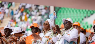 meeting-du-candidat-alassane-ouattara-au-stade-felix-houphouet-boigny