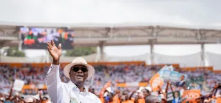 meeting-du-candidat-alassane-ouattara-au-stade-felix-houphouet-boigny