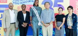 miss-univers-2025-olivia-yace-fait-honneur-au-drapeau-ivoirien-en-thailande