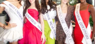 miss-univers-2025-olivia-yace-fait-honneur-au-drapeau-ivoirien-en-thailande