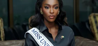 miss-univers-2025-olivia-yace-fait-honneur-au-drapeau-ivoirien-en-thailande