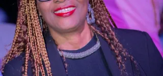 espoir-offre-un-veritable-recital-zougloutique-au-palais