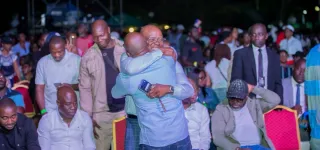 espoir-offre-un-veritable-recital-zougloutique-au-palais