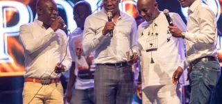 espoir-offre-un-veritable-recital-zougloutique-au-palais