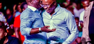 espoir-offre-un-veritable-recital-zougloutique-au-palais