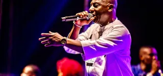 espoir-offre-un-veritable-recital-zougloutique-au-palais