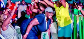 espoir-offre-un-veritable-recital-zougloutique-au-palais