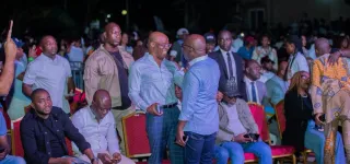 espoir-offre-un-veritable-recital-zougloutique-au-palais