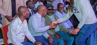 espoir-offre-un-veritable-recital-zougloutique-au-palais