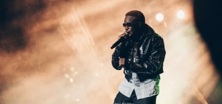 avant-son-zenith-didi-b-offre-un-concert-prive-a-ses-fans-dabidjan