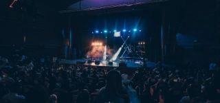 avant-son-zenith-didi-b-offre-un-concert-prive-a-ses-fans-dabidjan