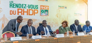 echanges-du-secretariat-executif-du-rhdp-avec-les-jeunes-cadre-du-parti