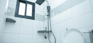 incursion-dans-la-nouvelle-maison-de-fortune-akakpo