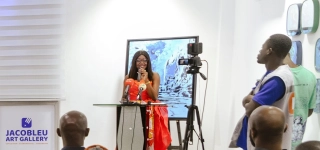 vernissage-ysie-devoile-sa-vision-a-travers-sa-9eme-exposition