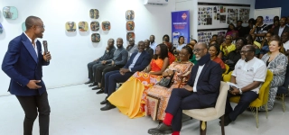 vernissage-ysie-devoile-sa-vision-a-travers-sa-9eme-exposition