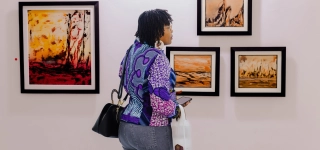vernissage-ysie-devoile-sa-vision-a-travers-sa-9eme-exposition