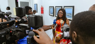 vernissage-ysie-devoile-sa-vision-a-travers-sa-9eme-exposition