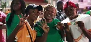 lhymne-de-lindependance-a-yopougon-une-collaboration-de-plusieurs-artistes-de-la-musique-ivoirienne