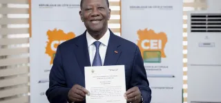 presidentielle-2025-alassane-ouattara-depose-son-dossier-de-candidature-a-la-cei
